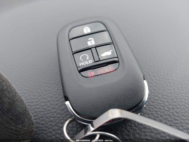 Honda Civic Sport Touring Image 2