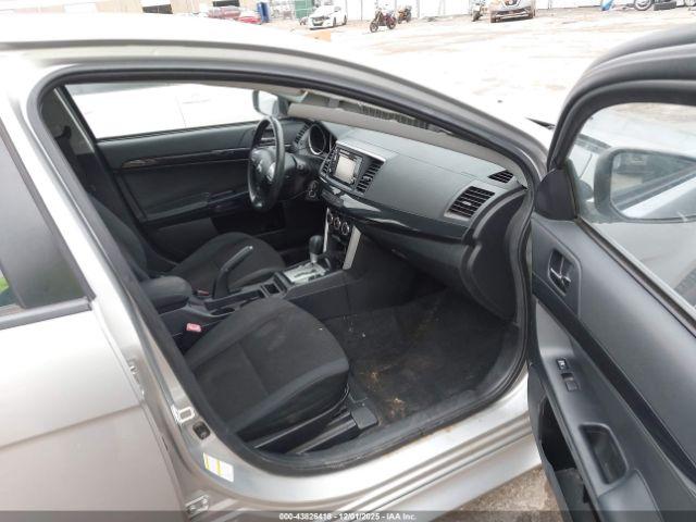 Mitsubishi Lancer Es Image 8