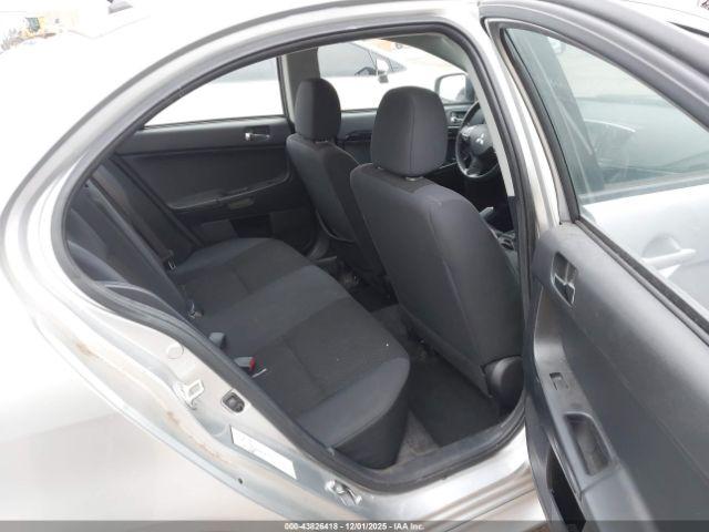 Mitsubishi Lancer Es Image 15