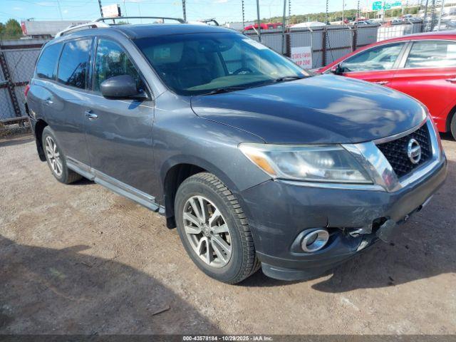  Salvage Nissan Pathfinder