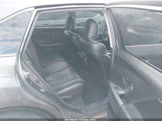 Toyota Venza Xle Image 6