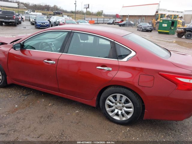 Nissan Altima 2.5 S Image 12