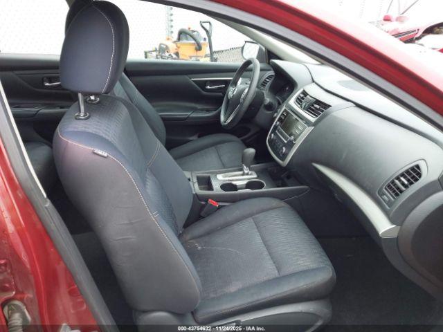 Nissan Altima 2.5 S Image 10