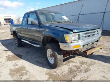  Salvage Toyota Pickup