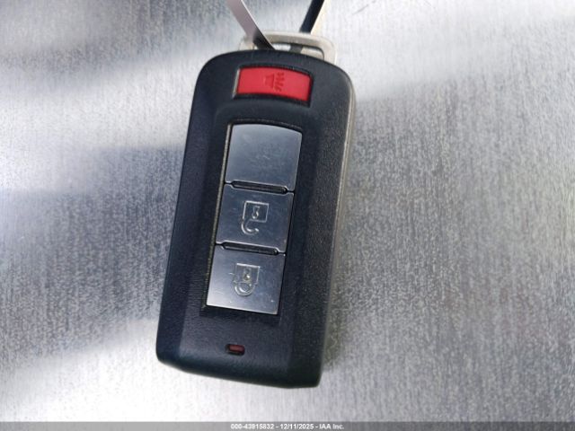 Mitsubishi Outlander Se Image 5