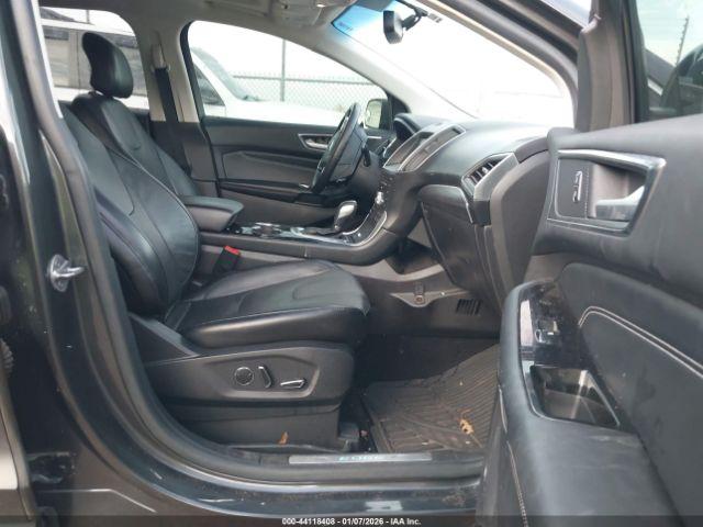Ford Edge Titanium Image 8