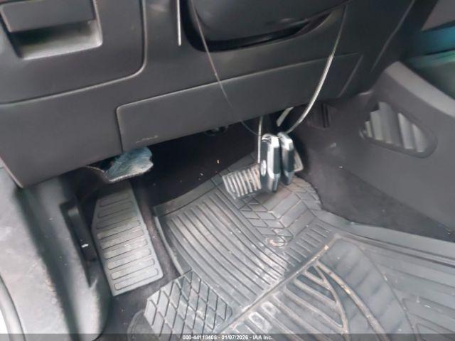 Ford Edge Titanium Image 3