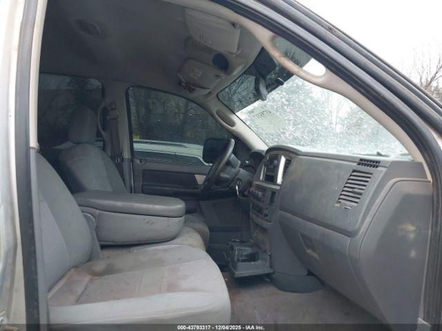 Dodge Ram 2500 Image 17