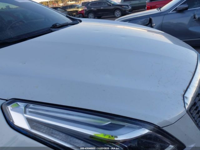 Cadillac XT5 Fwd Premium Luxury Image 4