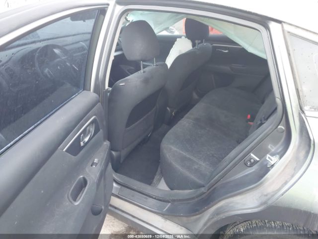 Nissan Altima 2.5 S Image 3