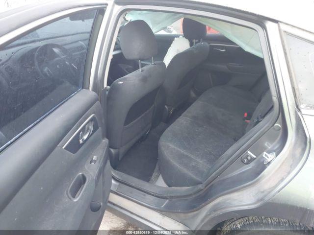 Nissan Altima 2.5 S Image 3