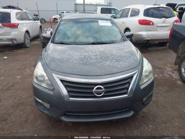 Nissan Altima 2.5 S Image 9