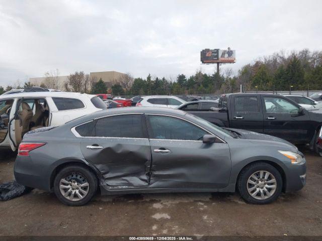 Nissan Altima 2.5 S Image 13