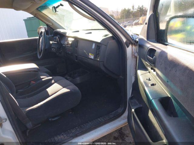 Dodge Dakota Image 4