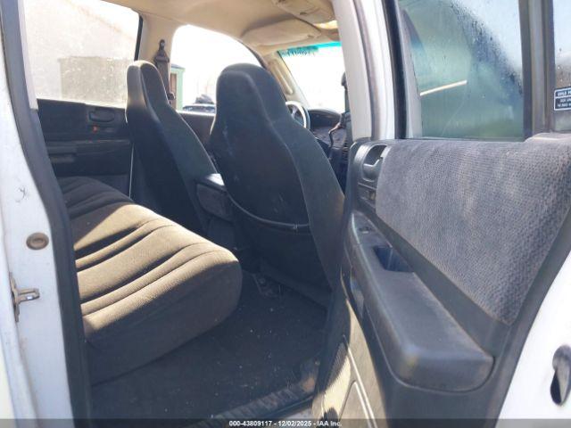 Dodge Dakota Image 6