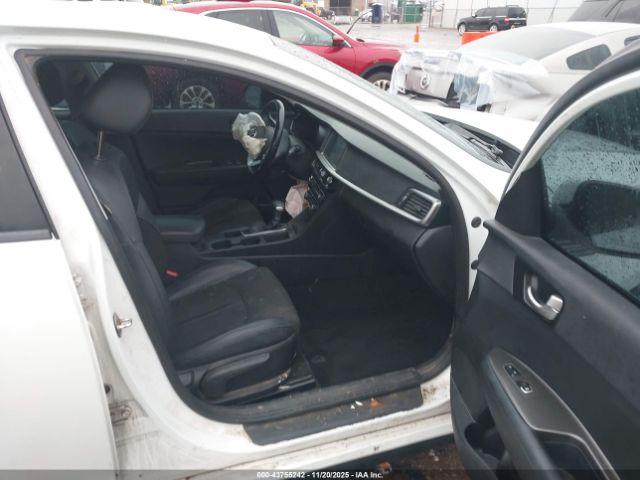 Kia Optima S Image 14