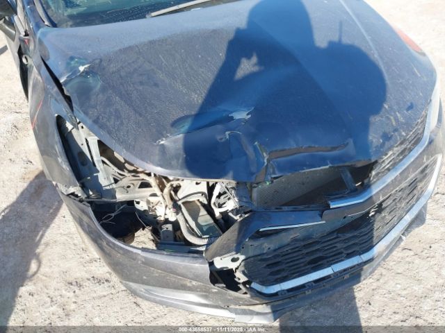 Chevrolet Cruze Lt Auto Image 10