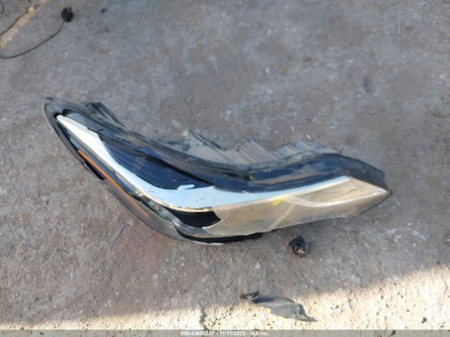 Chevrolet Cruze Lt Auto Image 3