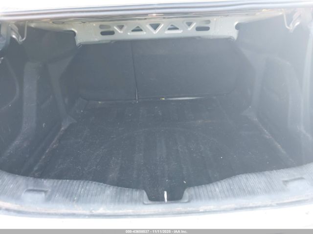 Chevrolet Cruze Lt Auto Image 18