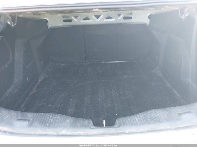 Chevrolet Cruze Lt Auto Image 18