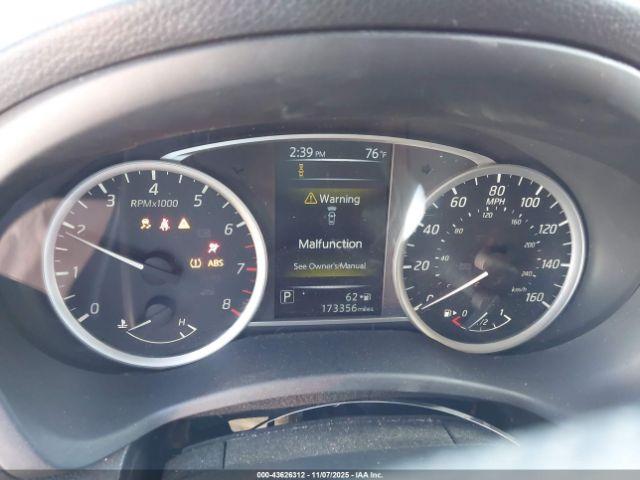 Nissan Sentra S Image 3