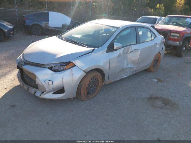 Toyota Corolla Le Image 6