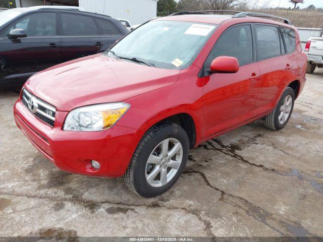 Toyota RAV4 Limited V6 Image 3