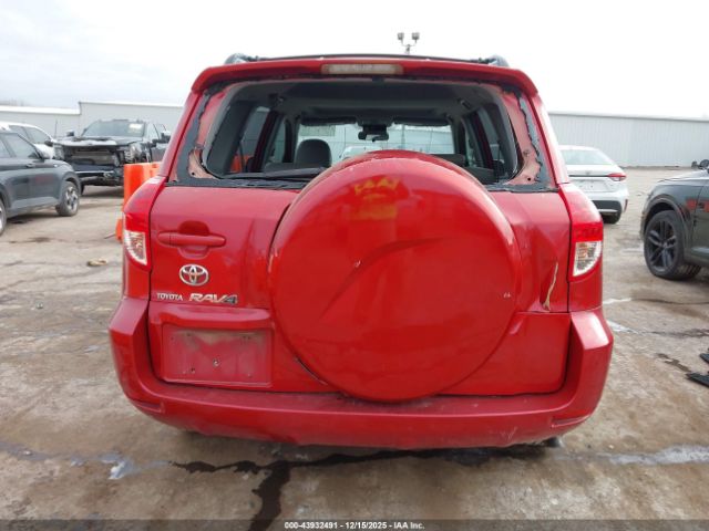 Toyota RAV4 Limited V6 Image 16