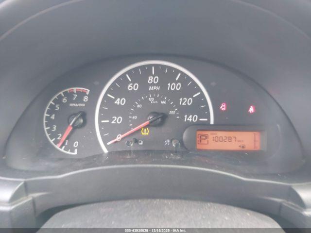 Nissan Versa 1.6 S+ Image 6