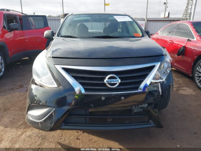 Nissan Versa 1.6 S+ Image 9