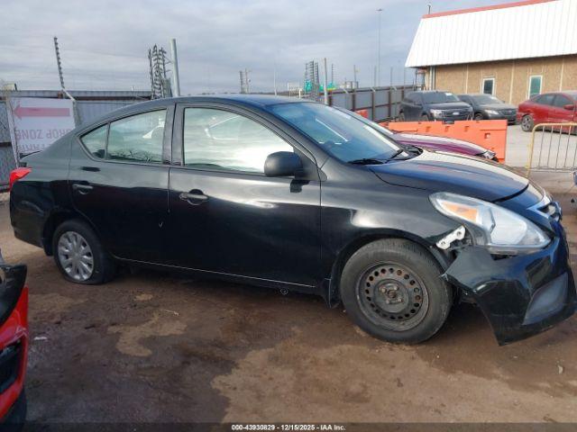 Nissan Versa 1.6 S+ Image 7