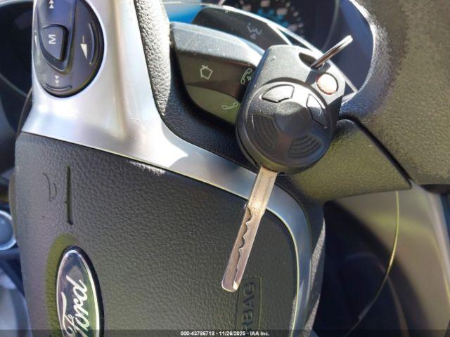 Ford Escape Se Image 8