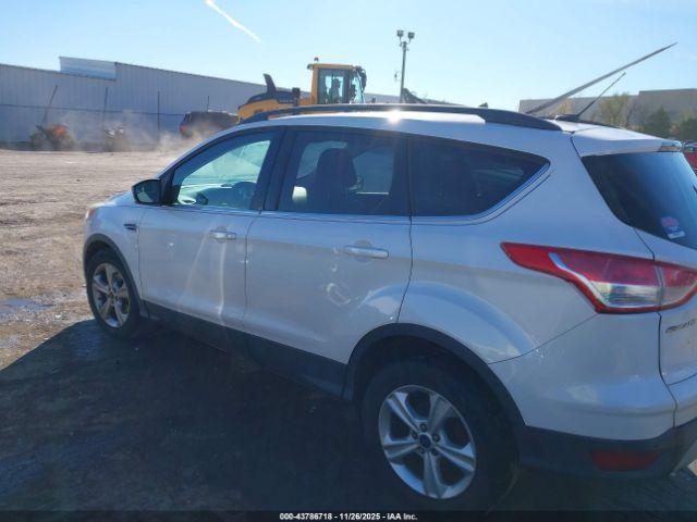 Ford Escape Se Image 11