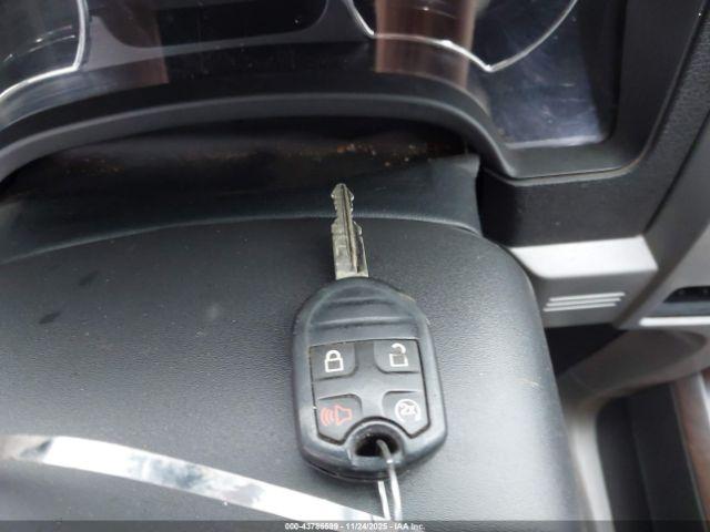 Ford F-150 Lariat Image 9