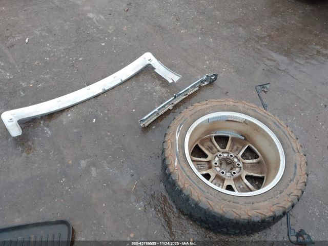 Ford F-150 Lariat Image 16