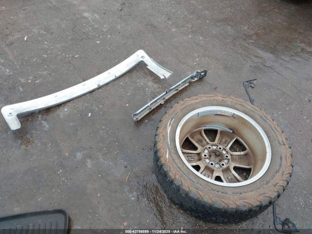 Ford F-150 Lariat Image 16