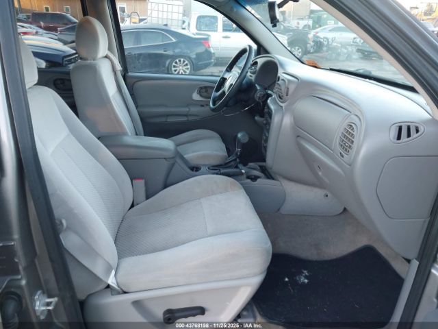 Chevrolet Trailblazer Lt Image 2