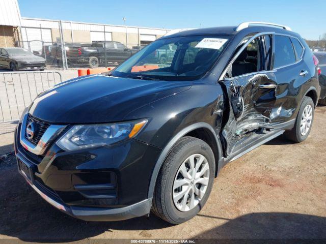 Nissan Rogue S Image 3