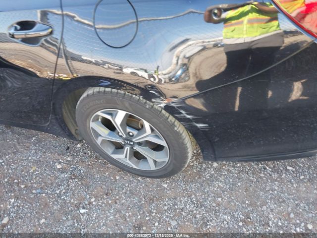 Kia Forte Lxs Image 3