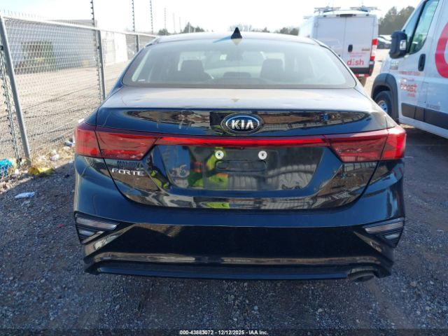 Kia Forte Lxs Image 13