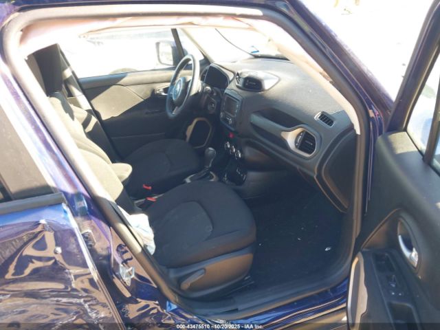 Jeep Renegade Latitude Image 7