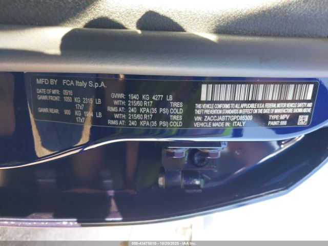 Jeep Renegade Latitude Image 9