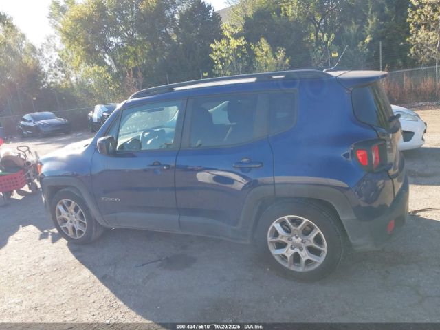 Jeep Renegade Latitude Image 2