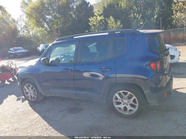 Jeep Renegade Latitude Image 2