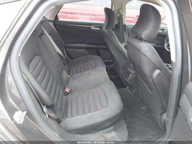 Ford Fusion Se Image 12