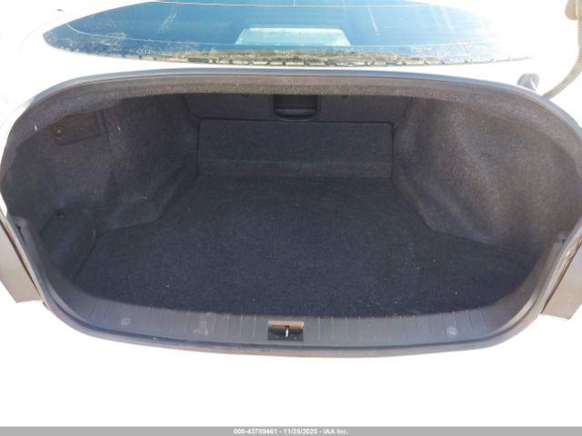 INFINITI Q50 2.0t Base Image 2