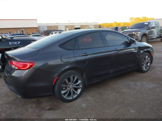 Chrysler 200 S Image 12