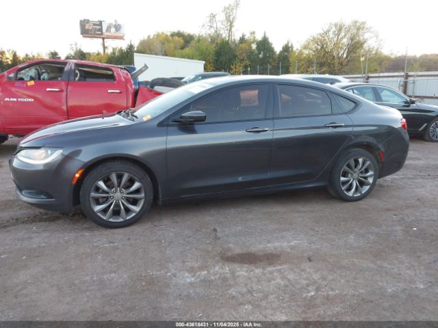 Chrysler 200 S Image 8
