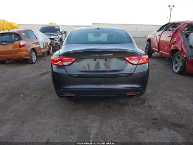Chrysler 200 S Image 15