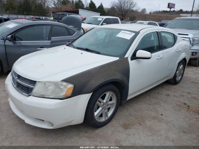 Dodge Avenger Image 9